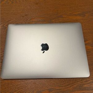 Apple MacBook Air 13” 2019 (i5 8th @ 1.6GHz/16GB RAM/256GB SSD)